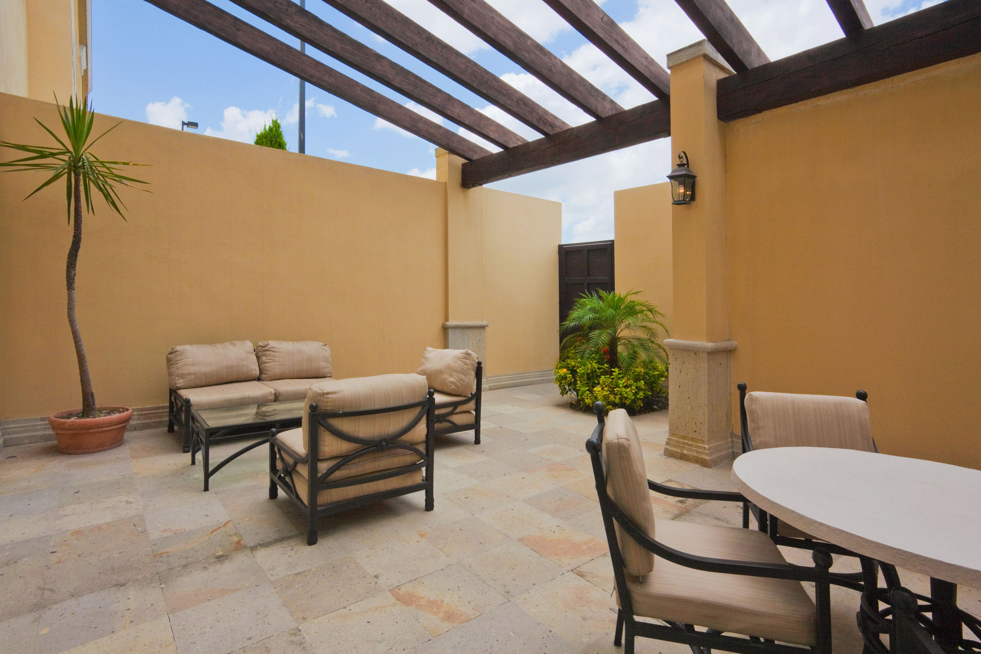 Holiday Inn Reynosa Industrial Poniente, an IHG Hotel Exterior foto